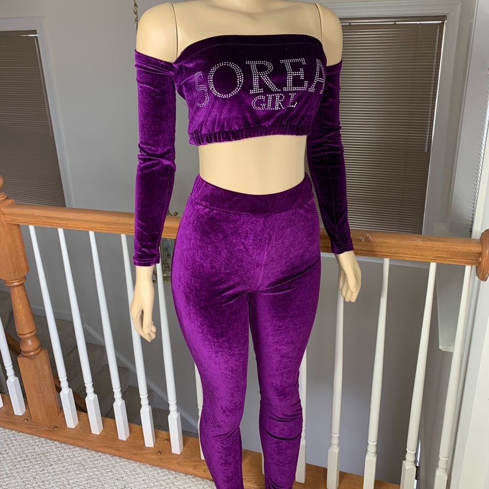 So real velvet two piece set